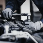 Kā Rīkoties, Kad Iedegas Check Engine Gaisma: Biežākie Cēloņi un Risinājumi